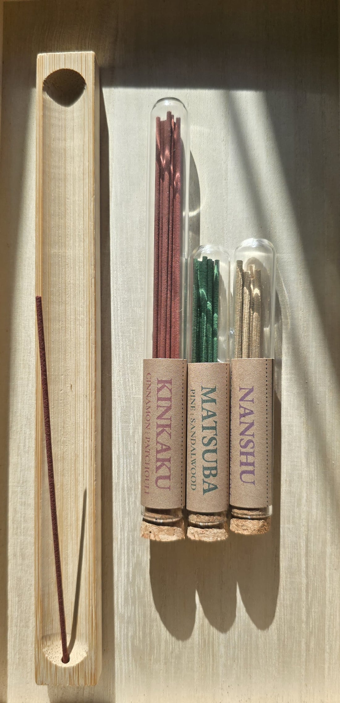 Japanese Limited edition Koh incense set of 3 Scents + bamboo holder