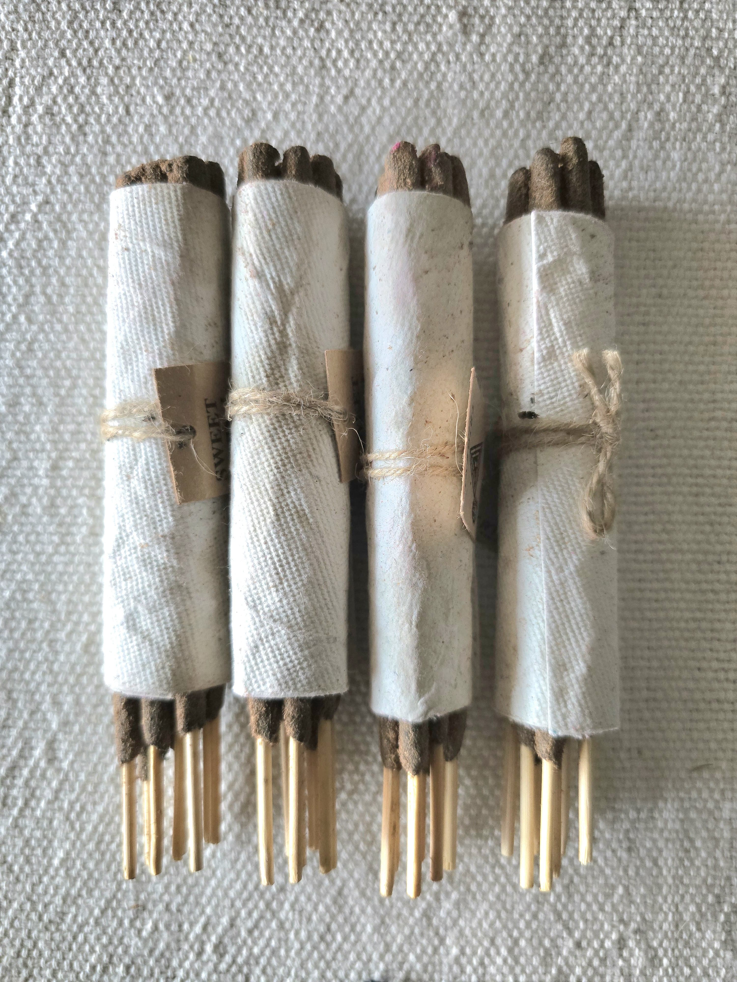 Artisanal Hand Rolled Incense - Sweet Sandalwood