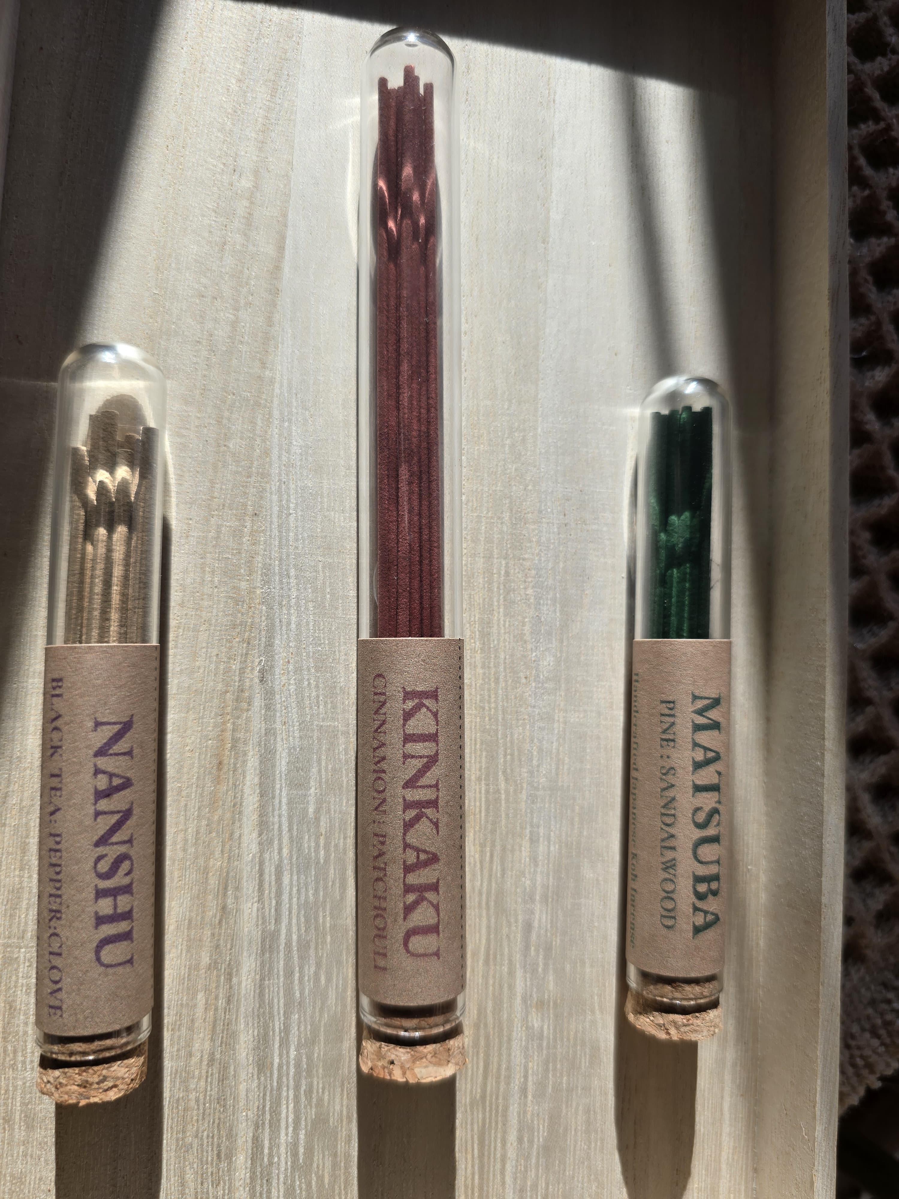 Japanese Limited edition Koh incense set of 3 Scents + bamboo holder